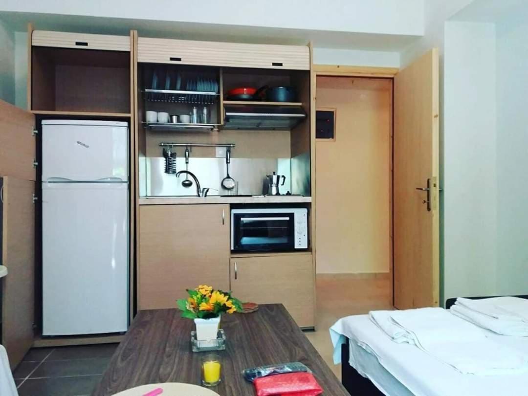 Elizabeth Hotel Kallithea  エクステリア 写真