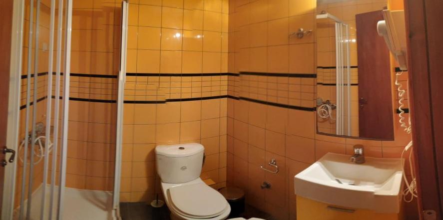 Elizabeth Hotel Kallithea  エクステリア 写真